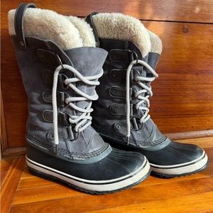 Sorel Joan of Arctic winter boot size 8